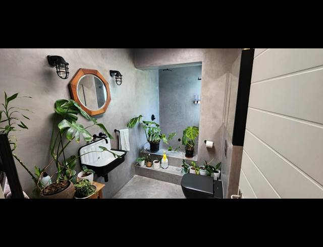 5 BEDROOM HOUSE FOR SALE IN KLEINBAAI